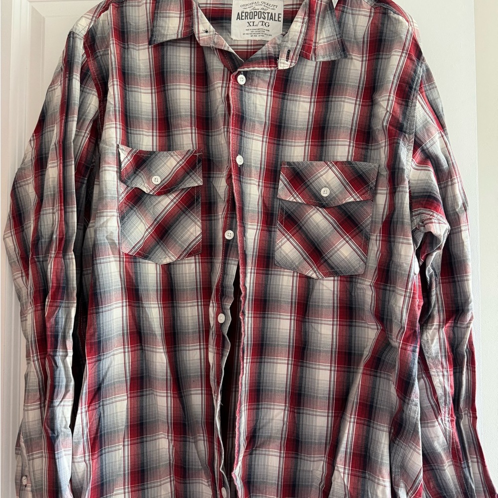 Aeropostale Men’s Red and Black Casual Button Down Shirt Size XL